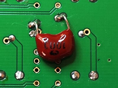 C27b 100pF/500V